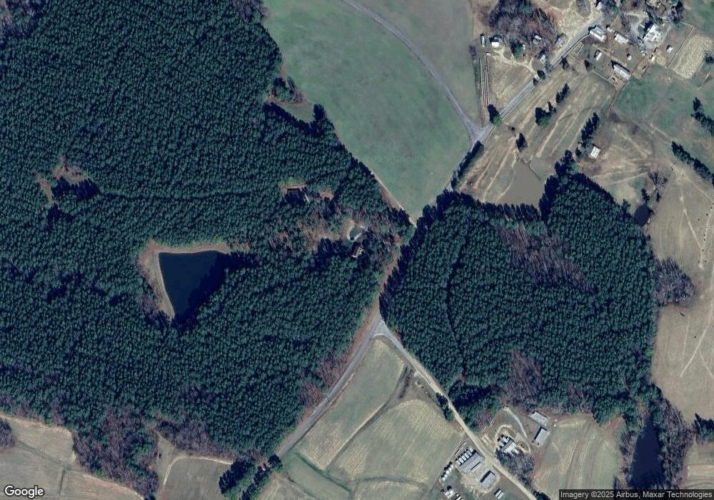 2075 Bacon Fork Rd, Kenbridge, VA 23944 - photo 1