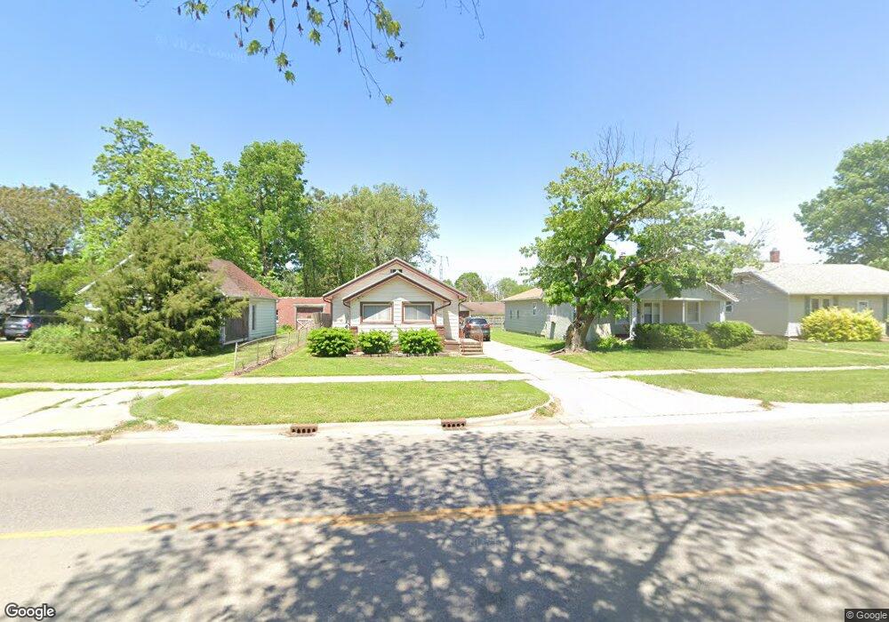 2808 Dewitt Ave, Mattoon, IL 61938 - photo 1