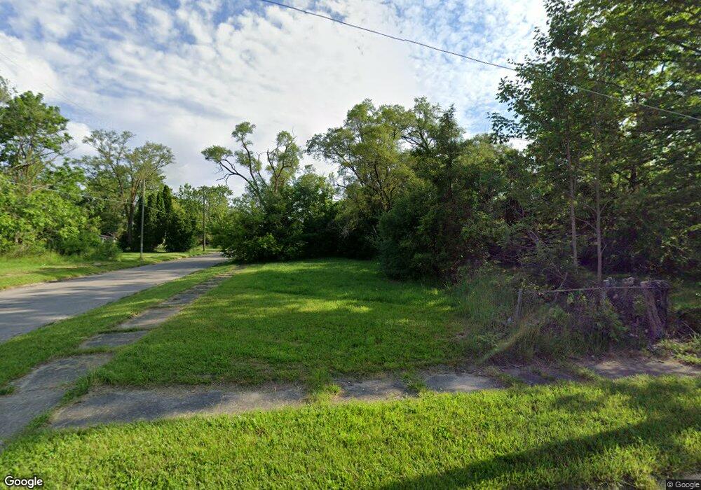 401 E Ruth Ave, Flint, MI 48505 - photo 1