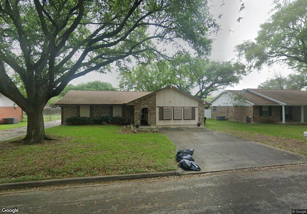 3021 Encino Ave, Bay City, TX 77414 - photo 1