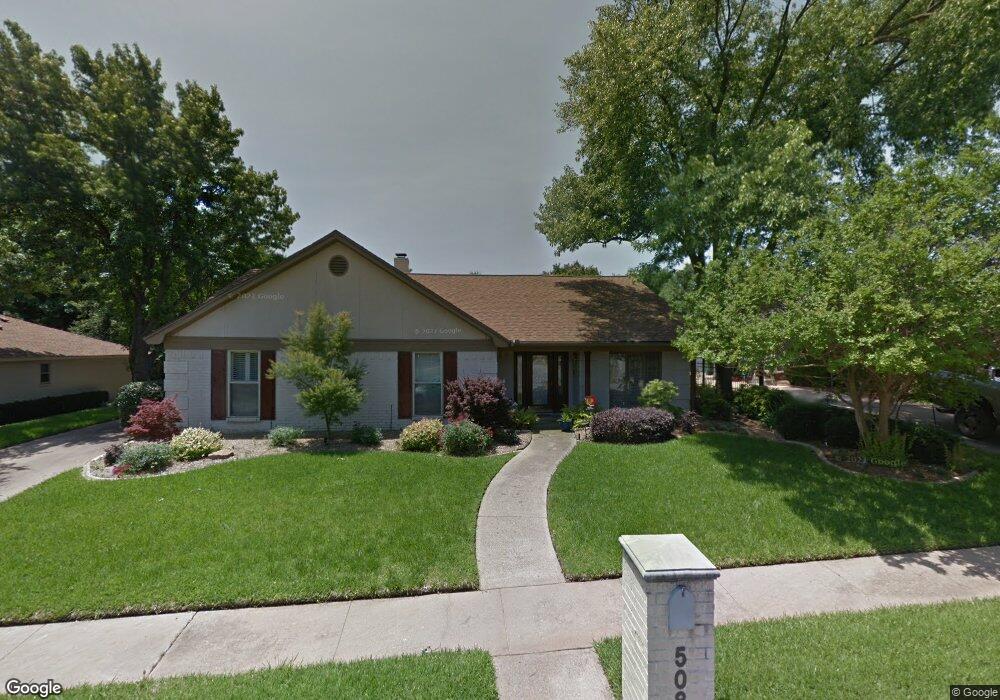 508 Eagle Dr, Bedford, TX 76021 - photo 1