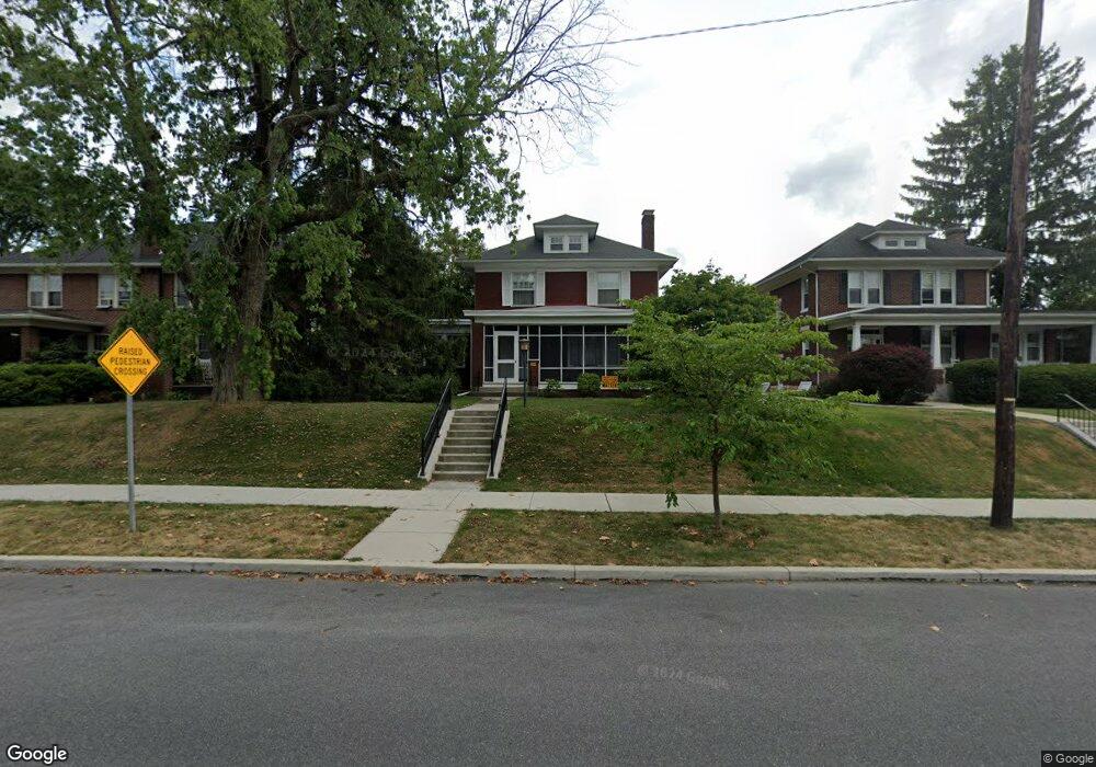 39 E Broadway, Gettysburg, PA 17325 - photo 1