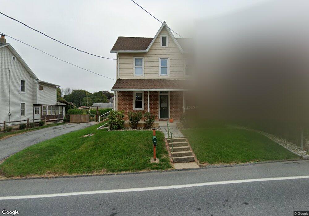 672 Mountain View Rd, Reading, PA 19607 - photo 1