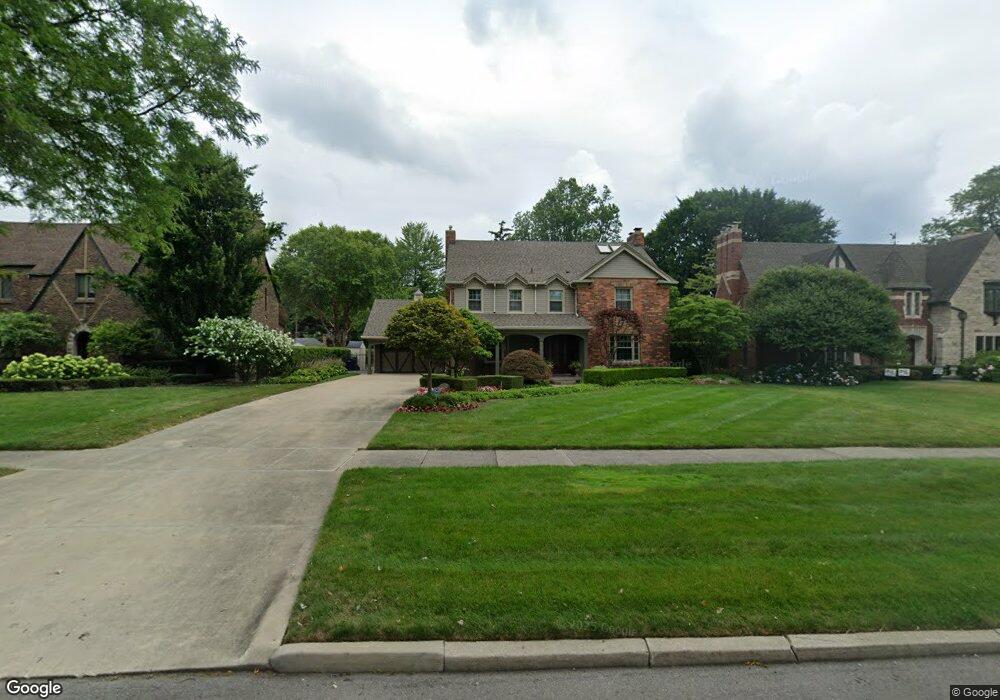 954 Balfour St, Grosse Pointe Park, MI 48230 - photo 1