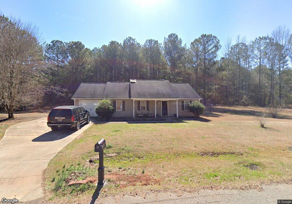 156 Colchester Cir, Colbert, GA 30628 - photo 1