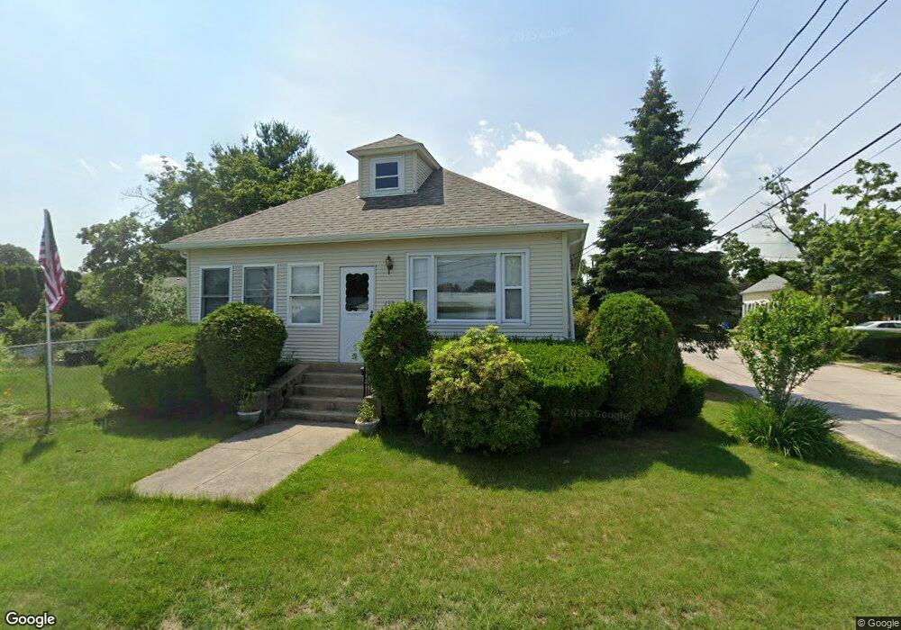 132 Ashley St, Cranston, RI 02920 - photo 1