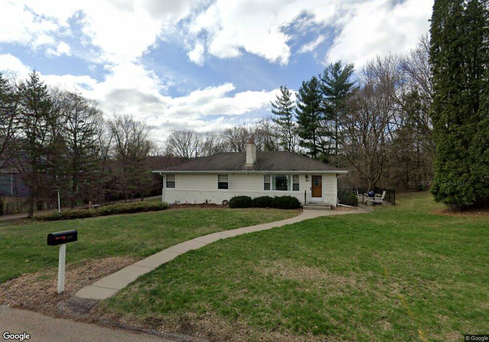 16201 Tonka Ln, Minnetonka, MN 55345 - photo 1