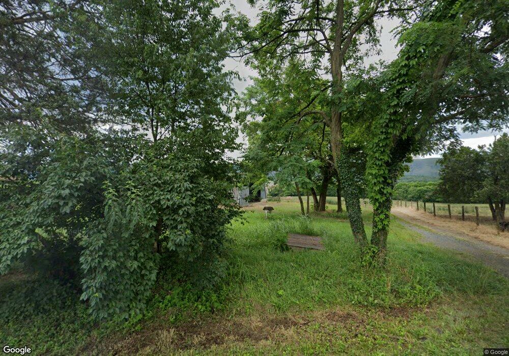 482 N Lee St, Woodstock, VA 22664 - photo 1