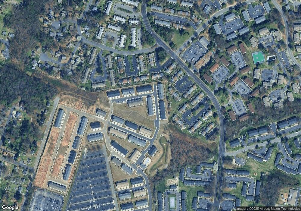 8160 Carriage Bend Ln, Henrico, VA 23294 - photo 1