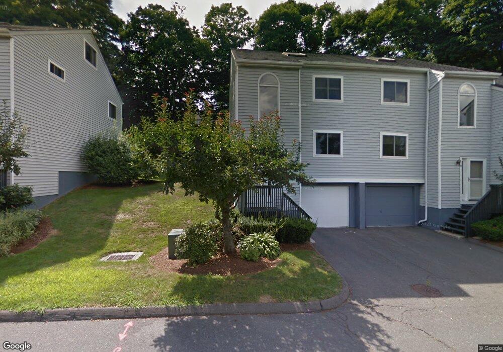 8 Fox Run Dr, Cromwell, CT 06416 - photo 1