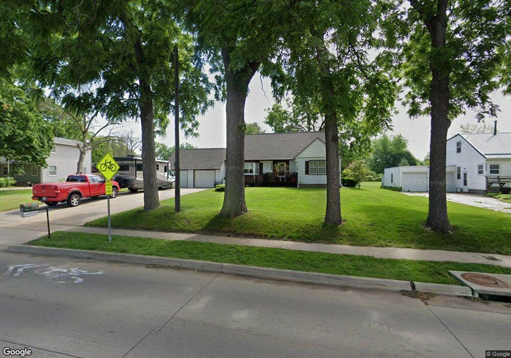 3320 Rownd St, Cedar Falls, IA 50613 - photo 1