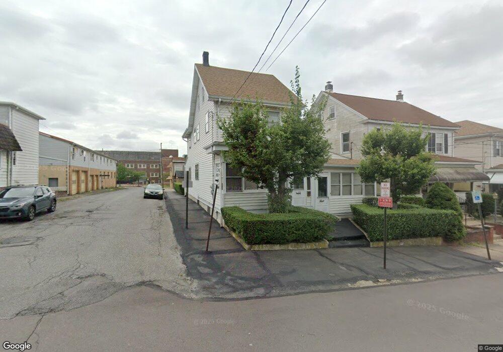 702 Carson St, Hazleton, PA 18201 - photo 1
