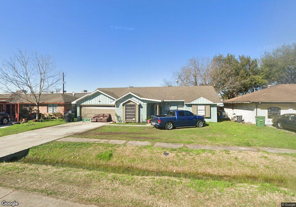 707 Hurley St, Houston, TX 77022 - photo 1
