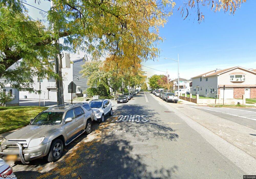 85 Farragut Ave, Staten Island, NY 10303 - photo 1