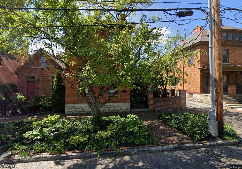 551 S Grant Ave, Columbus, OH 43206 - photo 1