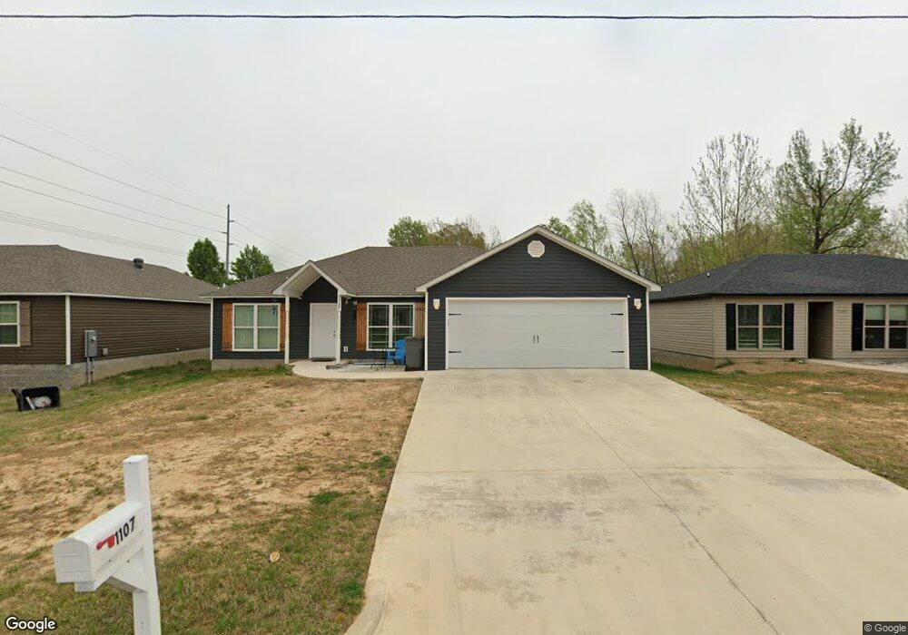 1107 N 31 1/2 St, Paragould, AR 72450 - photo 1