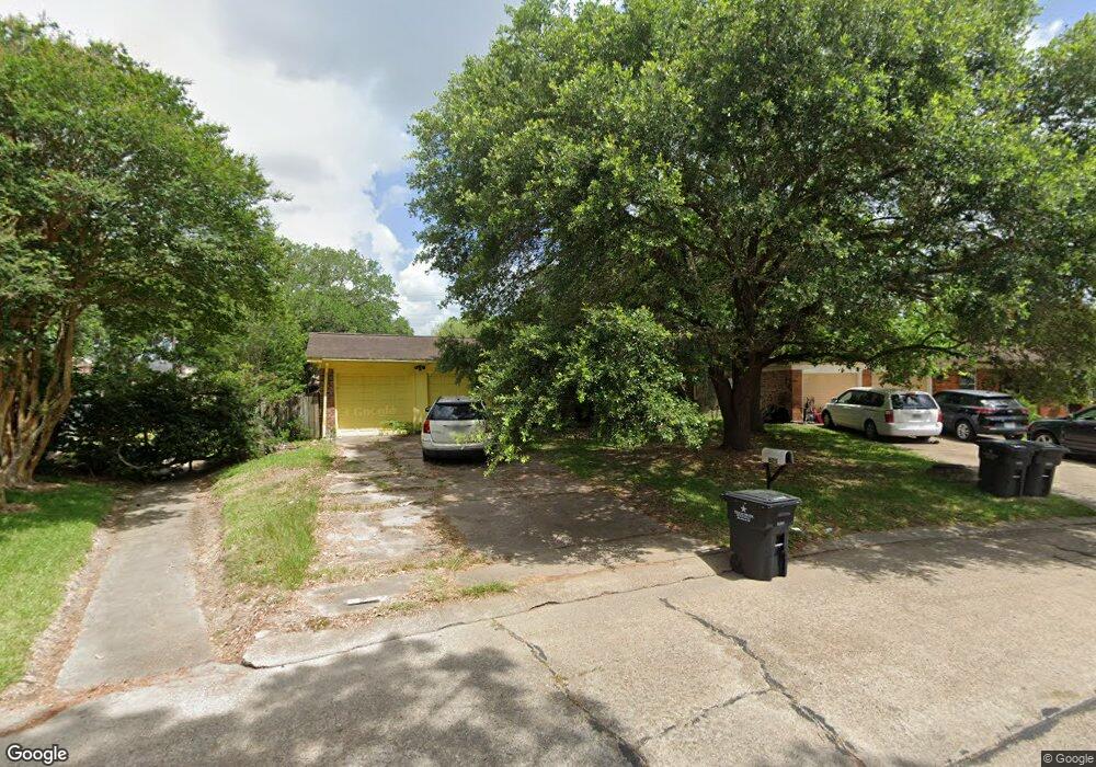 625 Circle Way, Alvin, TX 77511 - photo 1