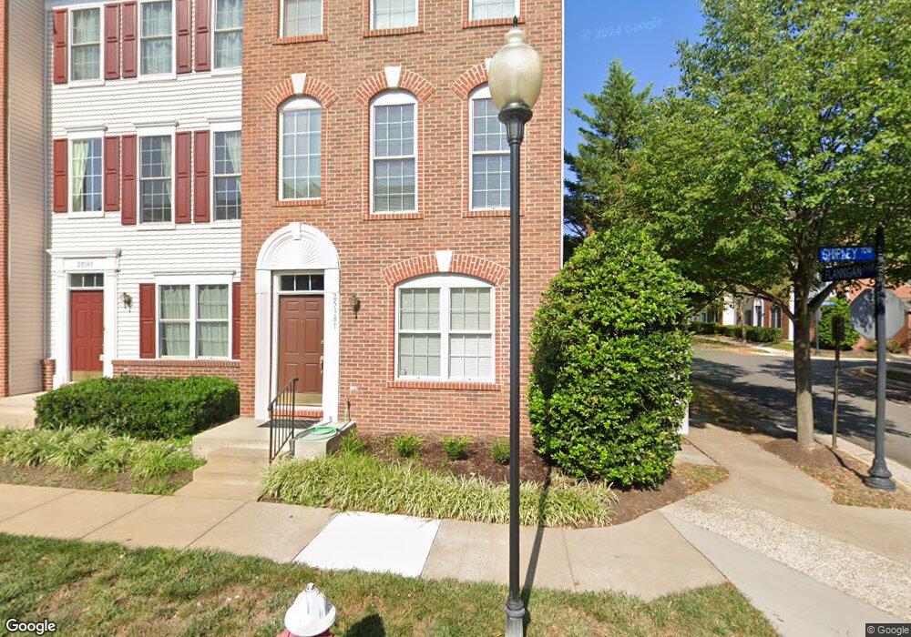 42815 Flannigan Terrace, Chantilly, VA 20152 - photo 1