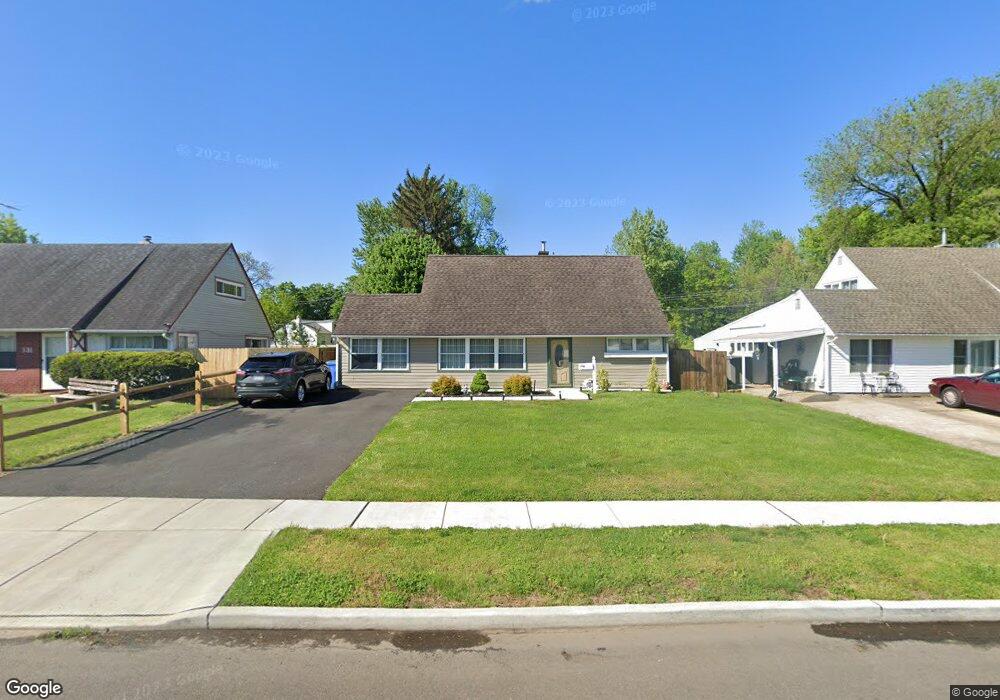 135 Junewood Dr, Levittown, PA 19055 - photo 1