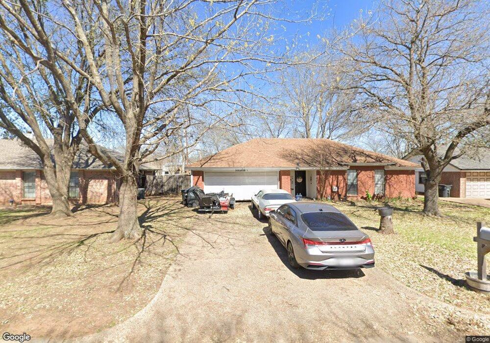 1108 Sandstone Dr, Cleburne, TX 76033 - photo 1