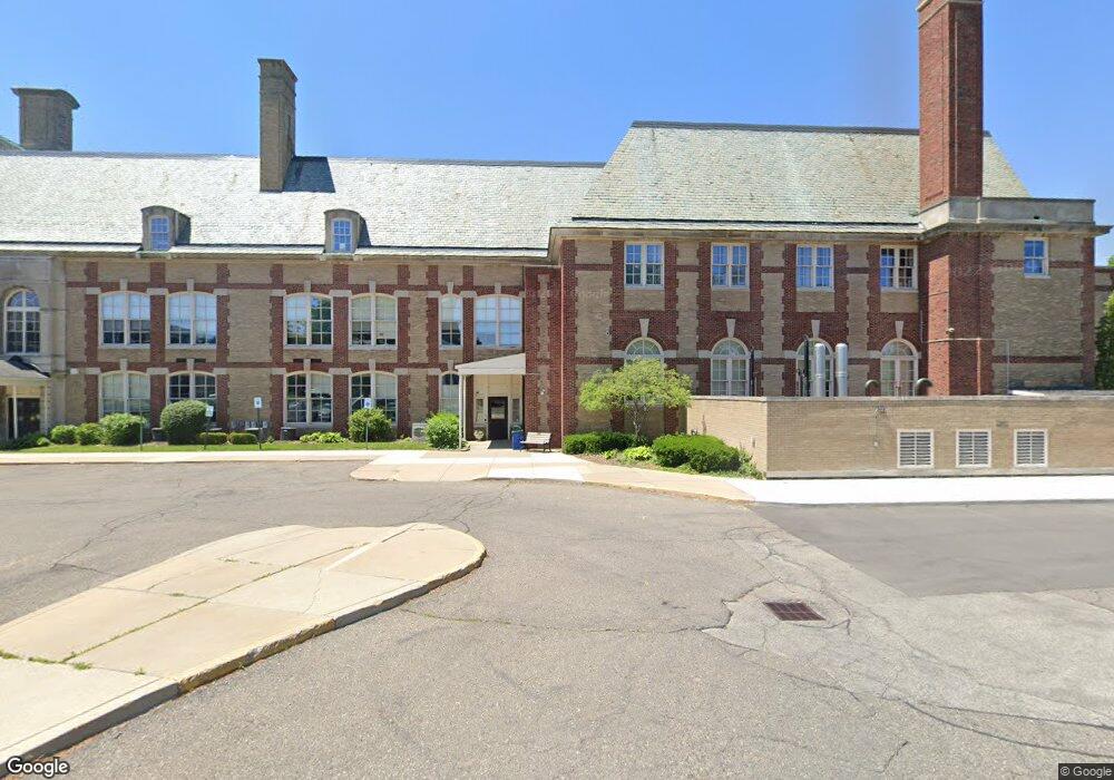 176 Mckinley Ave, Grosse Pointe Farms, MI 48236 - photo 1