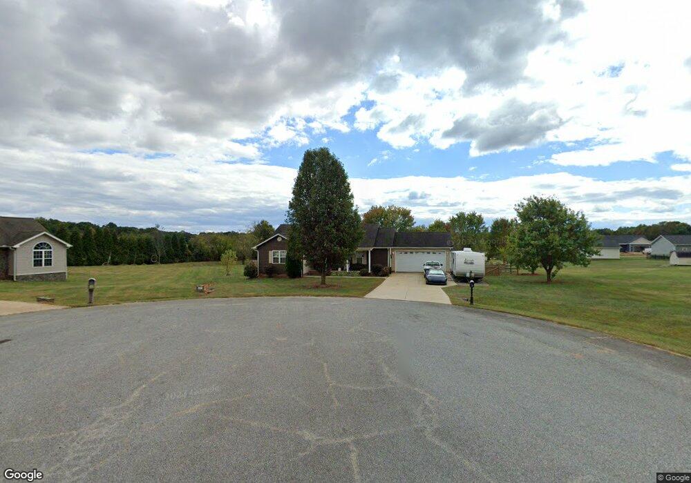 114 E Edinburgh Ct, Statesville, NC 28625 - photo 1