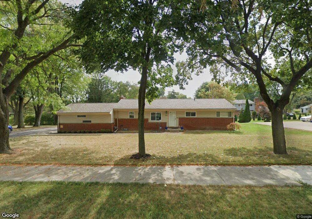 100 E Square Lake Rd, Bloomfield Hills, MI 48304 - photo 1