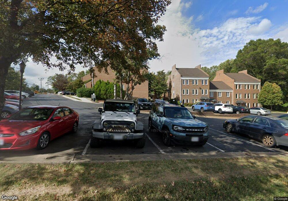 9510 Lee Hwy, Fairfax, VA 22031 - photo 1