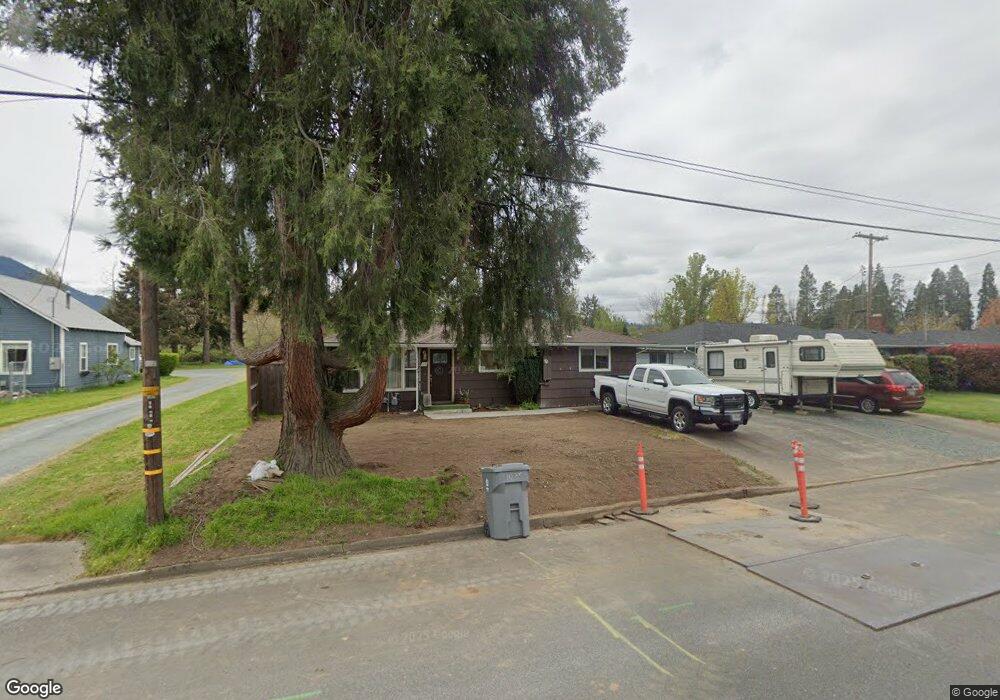 1035 SE N St, Grants Pass, OR 97526 - photo 1