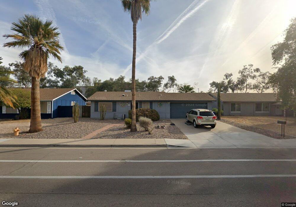 215 N Country Club Way, Chandler, AZ 85226 - photo 1