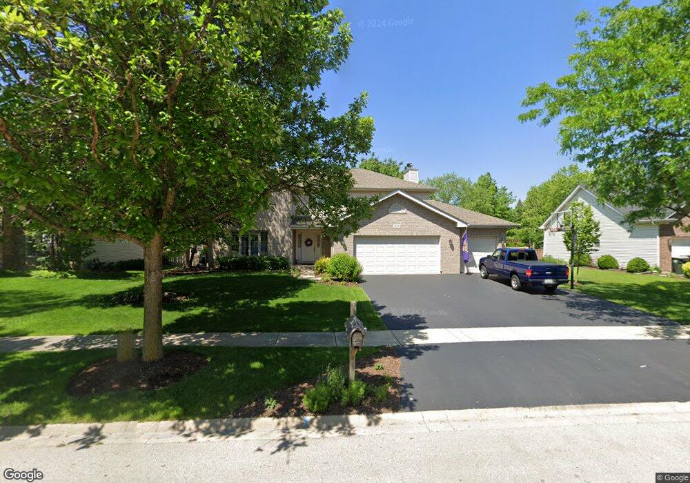 438 Camden Cir, Oswego, IL 60543 - photo 1