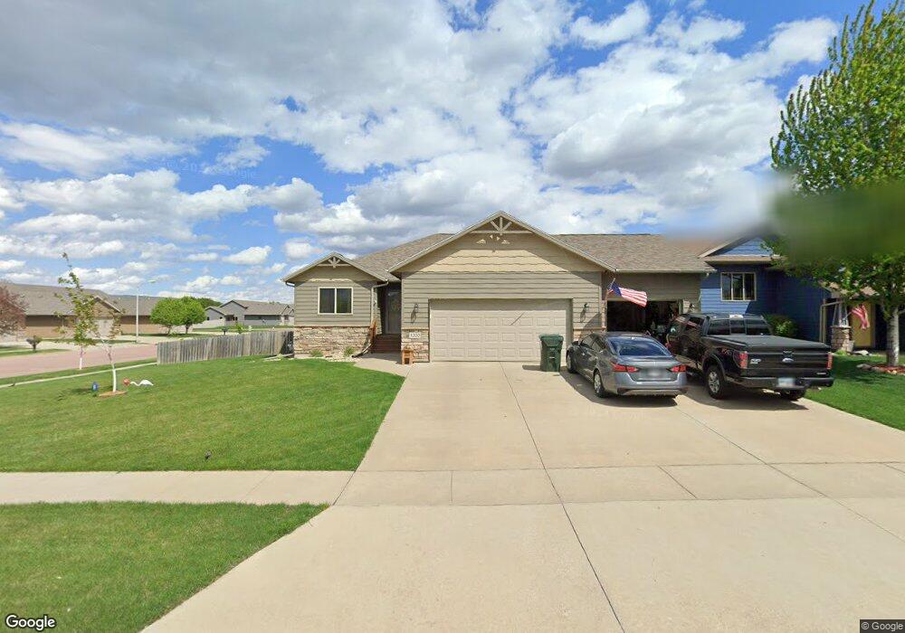 5200 S Chinook Ave, Sioux Falls, SD 57108 - photo 1