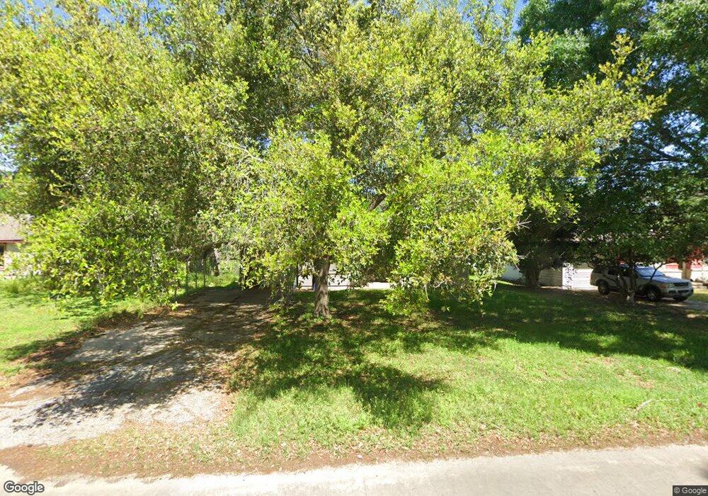 3227 12th St, Bay City, TX 77414 - photo 1