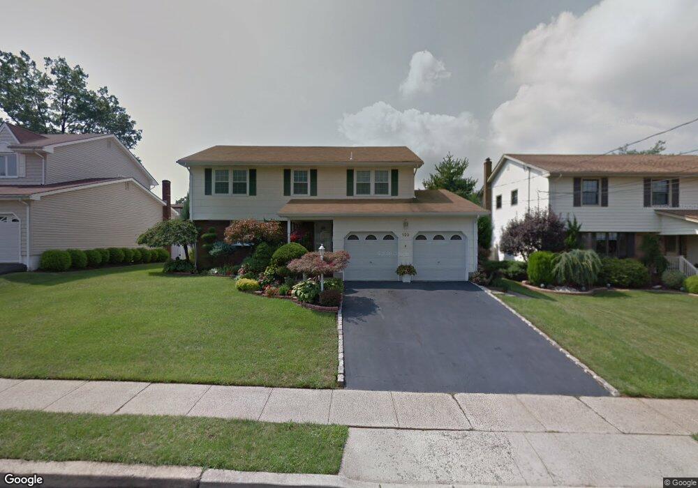 123 S Cliff Rd, Colonia, NJ 07067 - photo 1