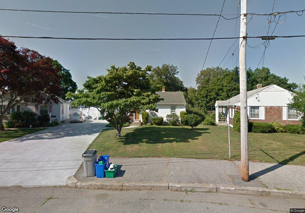 18 Elmcrest Dr, Pawtucket, RI 02861 - photo 1