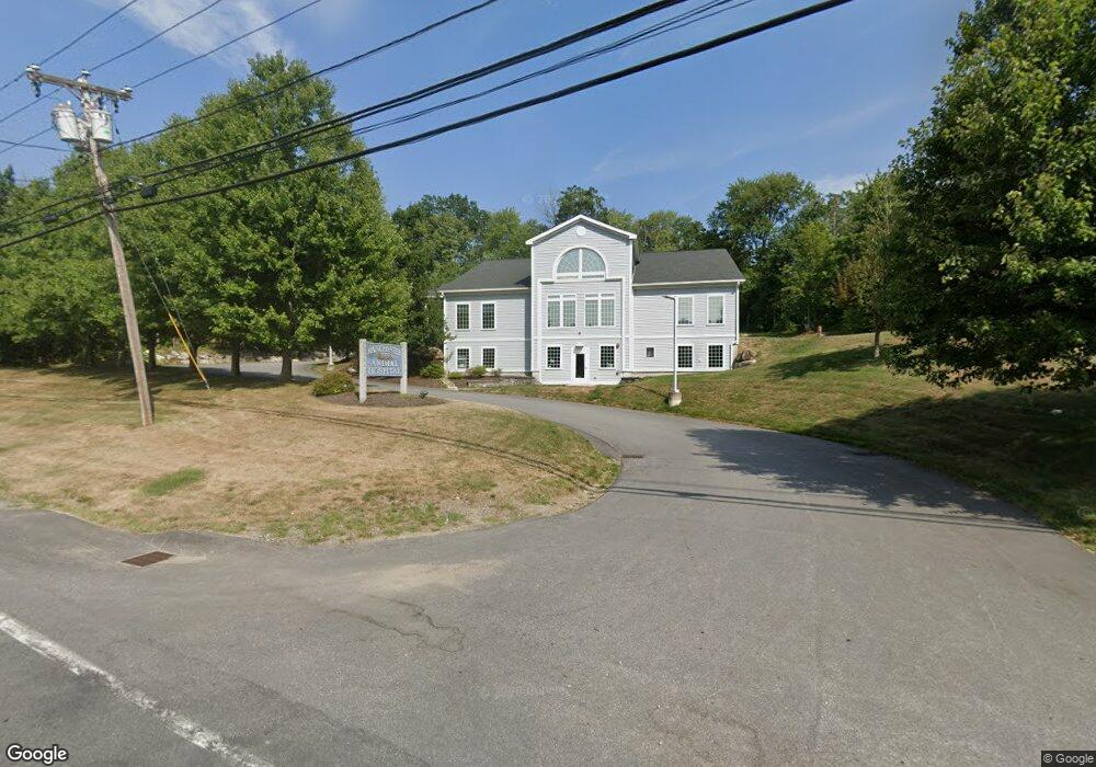 104 Mammoth Rd, Hooksett, NH 03106 - photo 1