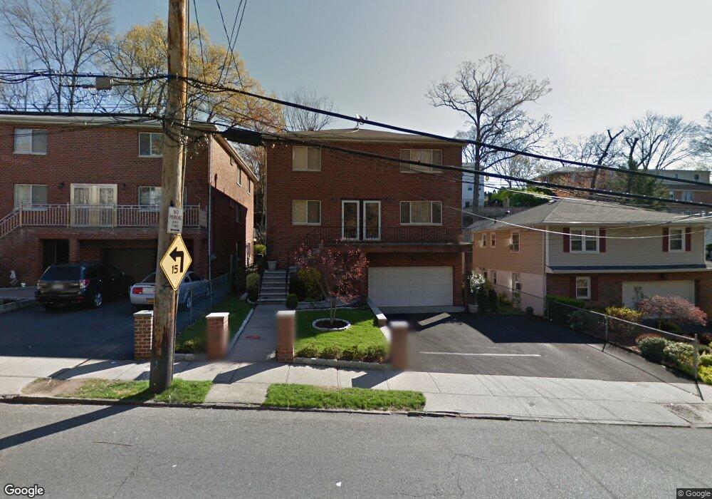 1070 Mile Square Rd, Yonkers, NY 10704 - photo 1