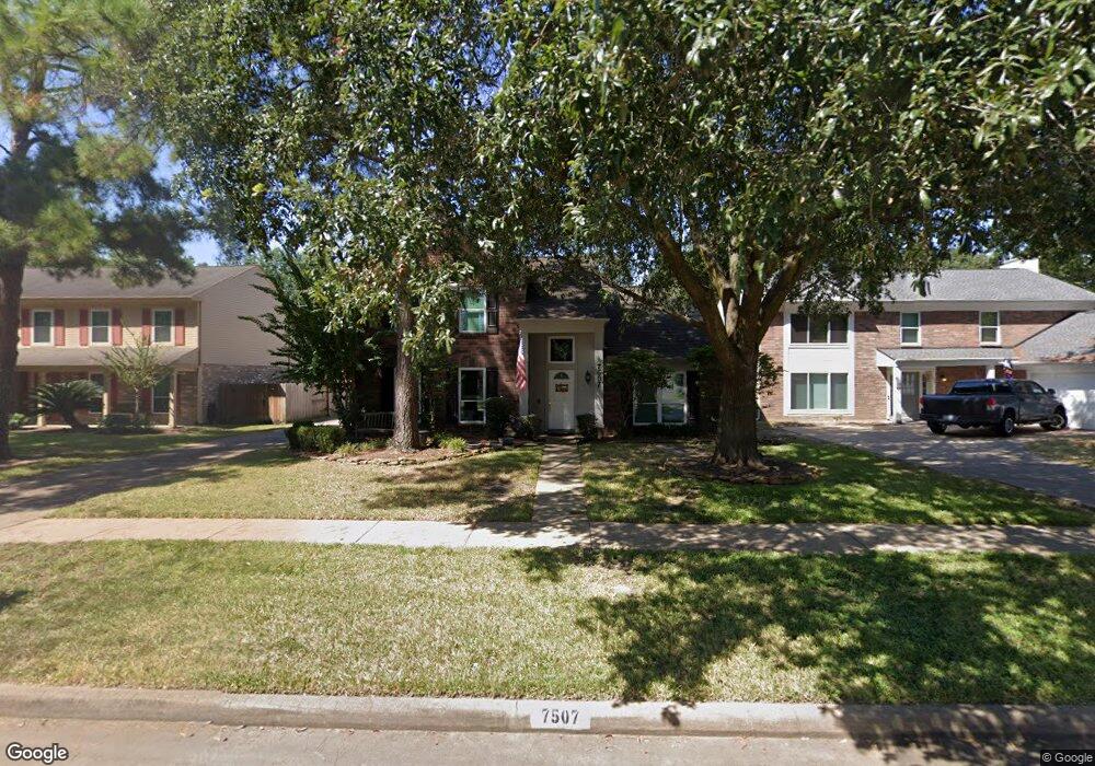 7507 Shangrila Ln, Houston, TX 77095 - photo 1