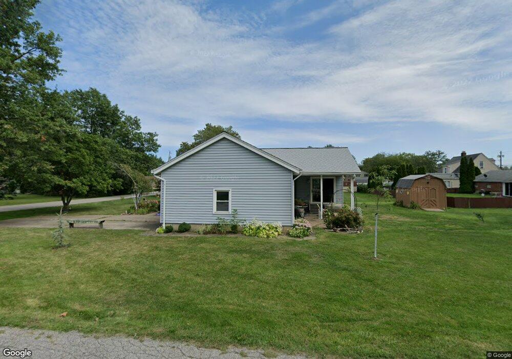 5206 Edgewater Dr, Sheffield Lake, OH 44054 - photo 1