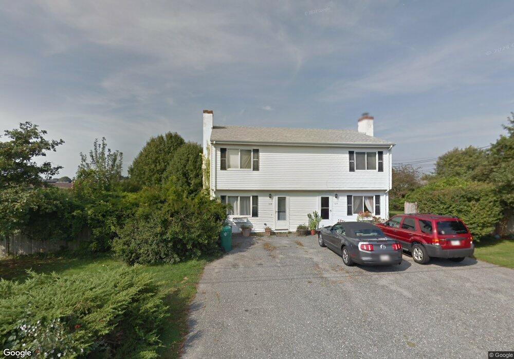 30 Honeyman Ave, Middletown, RI 02842 - photo 1