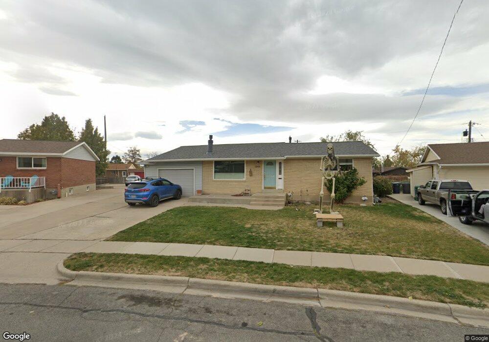 844 S 740 W, Woods Cross, UT 84087 - photo 1