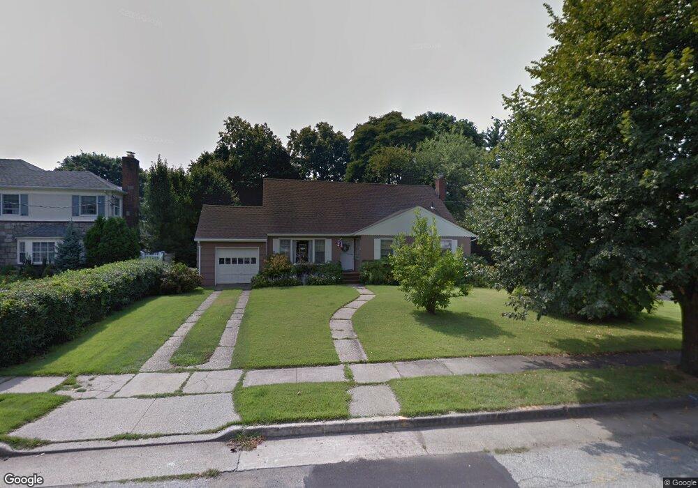 32 Azalia Ct, Hempstead, NY 11550 - photo 1