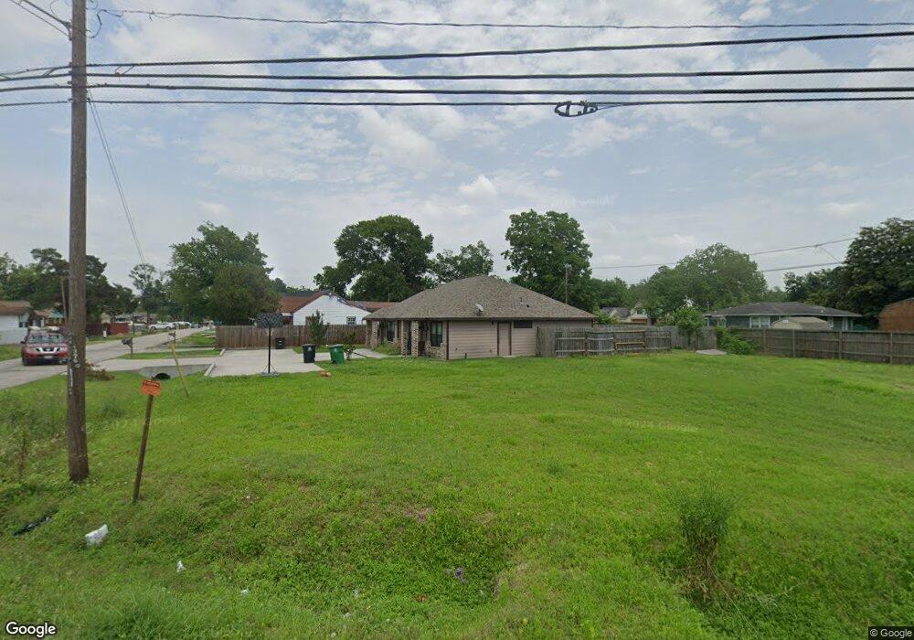 995 Junell St unit A, Houston, TX 77088 - photo 1