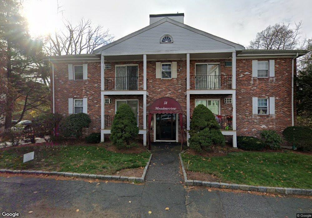 38 Bennett St unit A, Wakefield, MA 01880 - photo 1