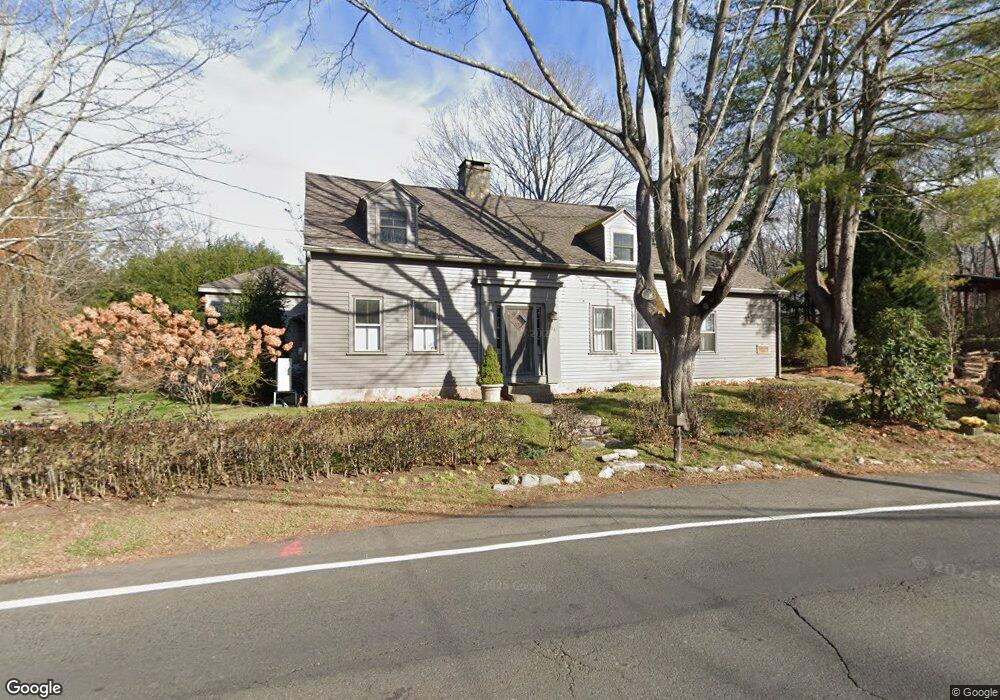 576 Leetes Island Rd, Branford, CT 06405 - photo 1