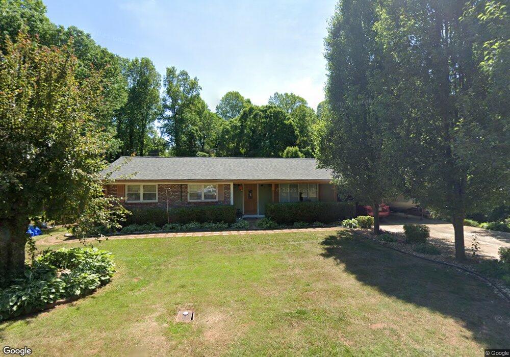 166 Chambers Ave, Cornelia, GA 30531 - photo 1