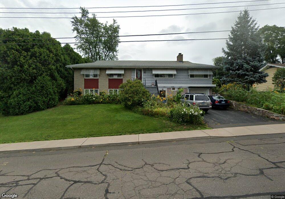 185 Hawthorne St, Manchester, CT 06042 - photo 1