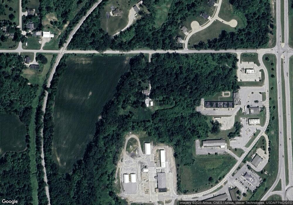 2215 S 12th Ave W, Newton, IA 50208 - photo 1