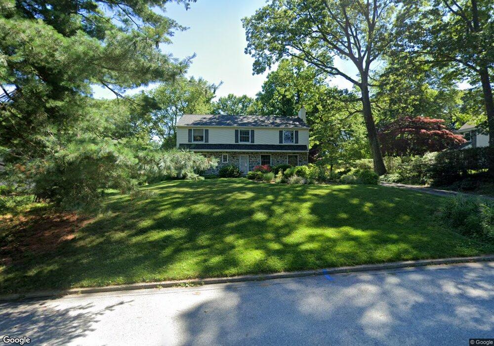 611 Vassar Rd, Wayne, PA 19087 - photo 1