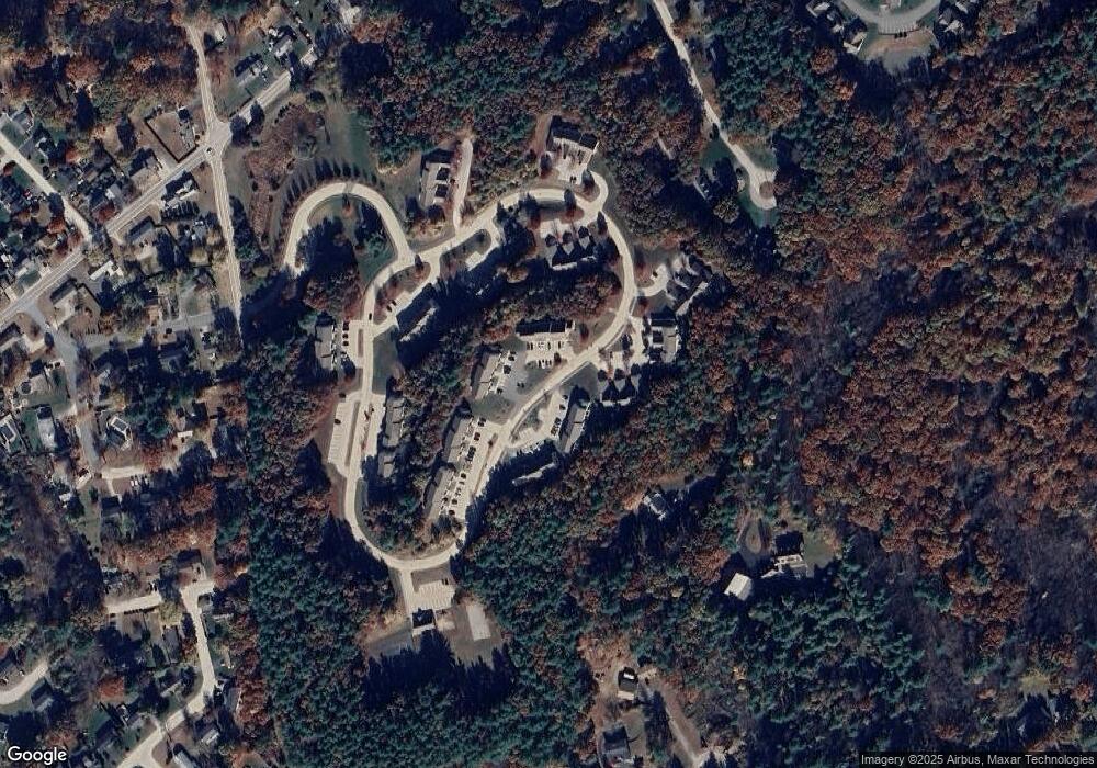 47 Overlook Cir, Hudson, NH 03051 - photo 1